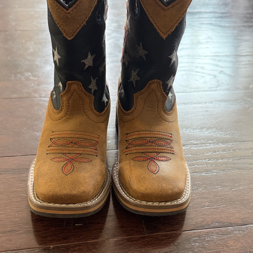 Cody James Boys USA Flag Cowboy Boots - Picture 6 of 7